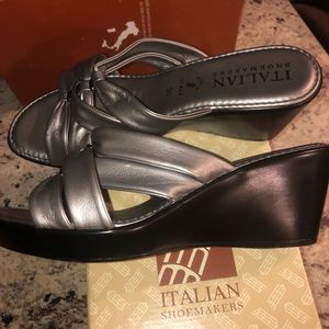 Italian shoemaker silver/pewter